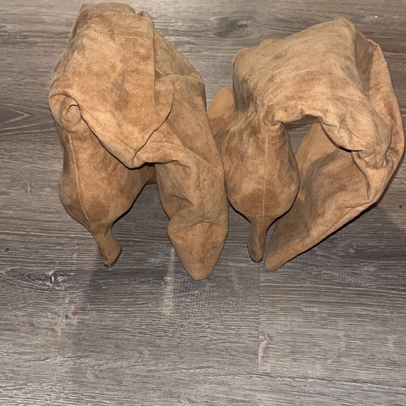 Robin Ruched Pointed-Toe Boot - Picture 3 of 4